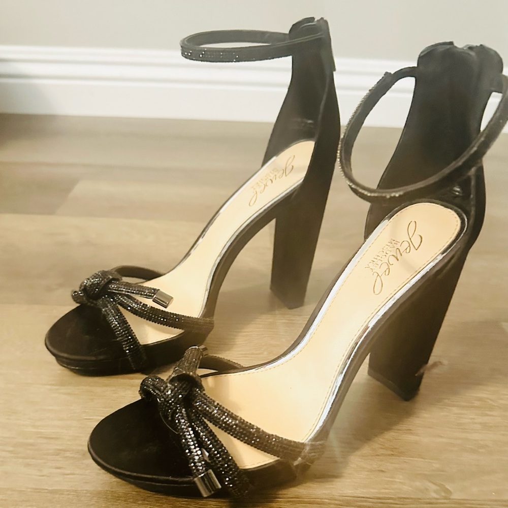 Jewel Badgley Mischka
Women's Lexie
Platform Dress
Sandals